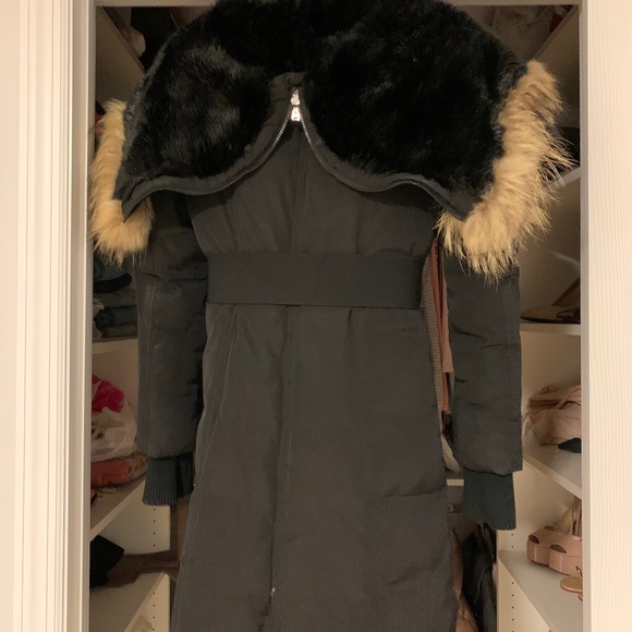 Winter coat/ parka - Picture 1 of 2